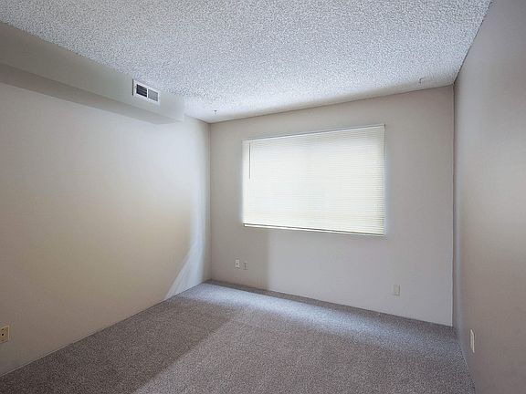 5th image of 1519 A St APT 4