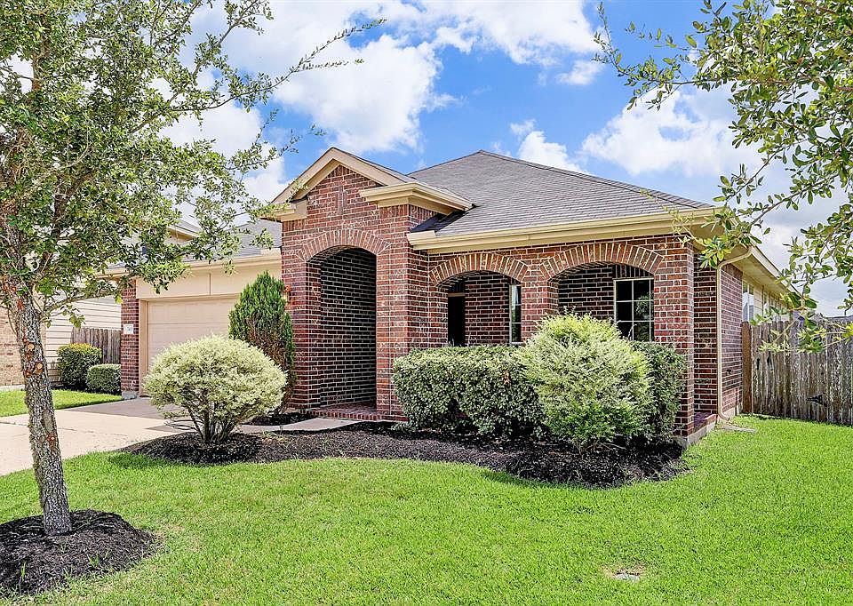 1st image of 7415 Boerne Creek Dr