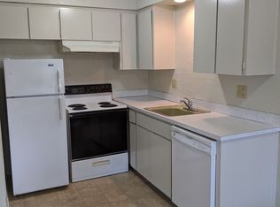 134 S 53rd St APT 1, Springfield, OR 97478