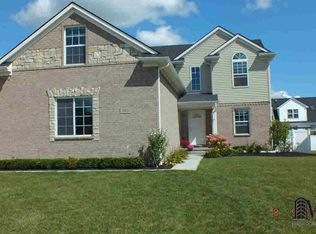 360 White Owl Ln, Dundee, MI 48131