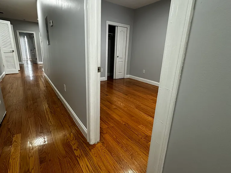 187 Zabriskie St #2 — Photo 15