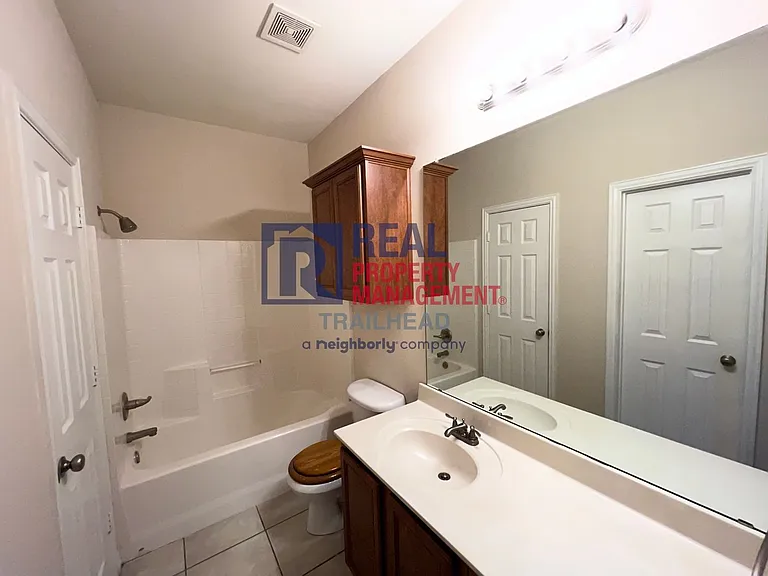 7901 Marydean Ave — Photo 9