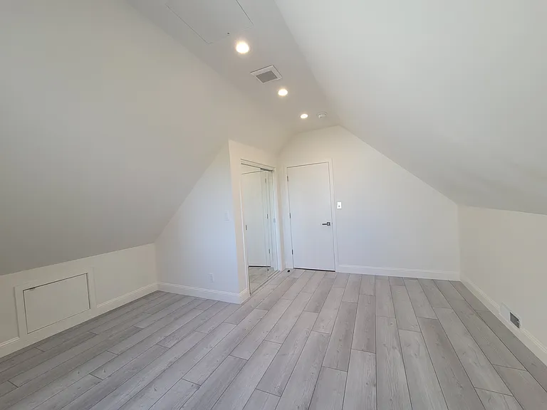 2014 Clement St #B — Photo 23
