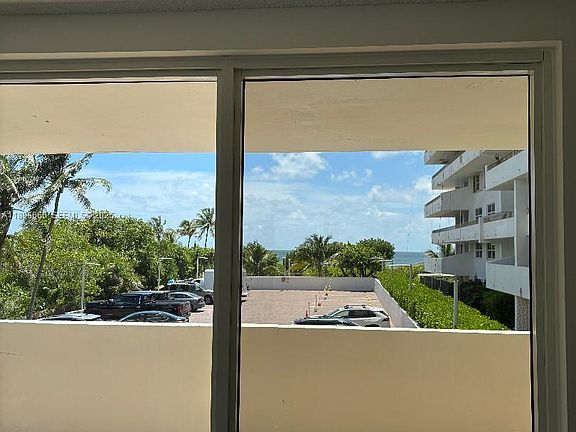 4th image of 177 Ocean Lane Dr APT 208