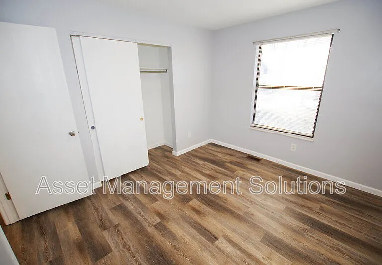 1 Oak Point Dr — Photo 14