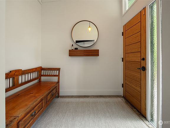 3rd image of 451 Lake Washington Boulevard E