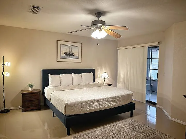 4092 Coral Reef Dr — Photo 13