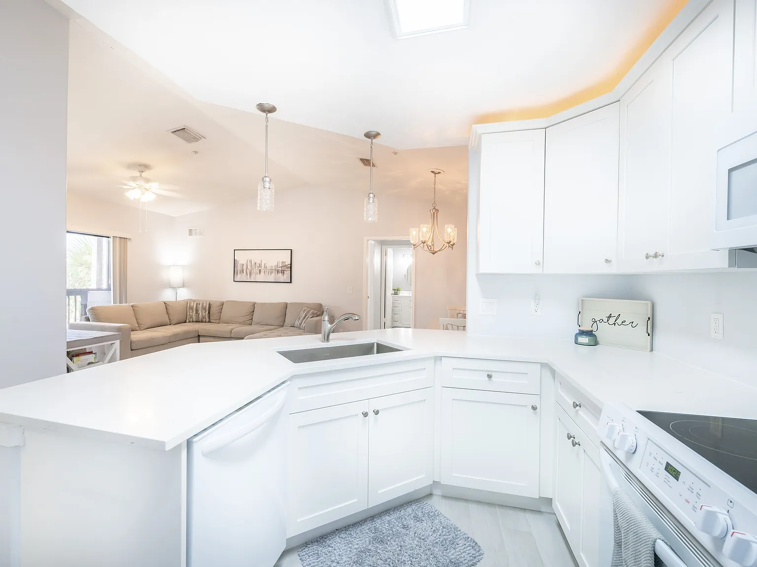 2 bed, 1078 sqft, $2,250 — Photo 3
