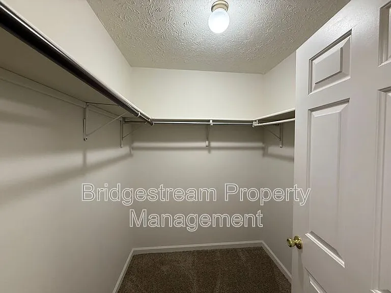 4500 Elliot Ave — Photo 8