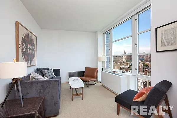 Rented by REAL New York | media 2