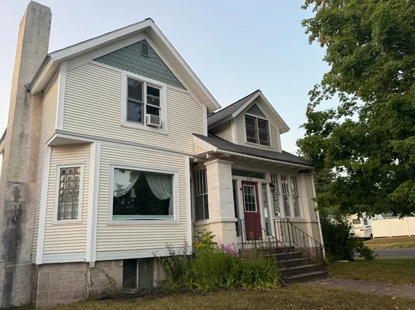 400 Maple St, Hurley, WI 54534
