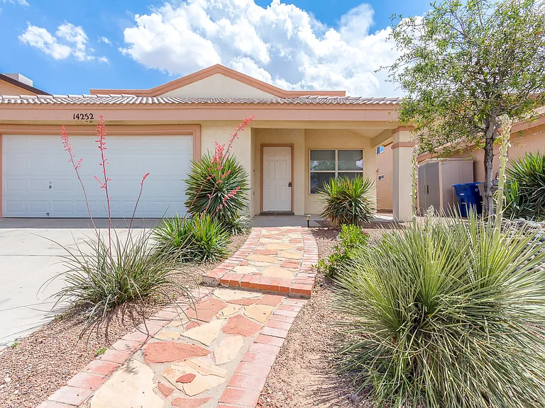14252 Spanish Point Dr — Photo 2