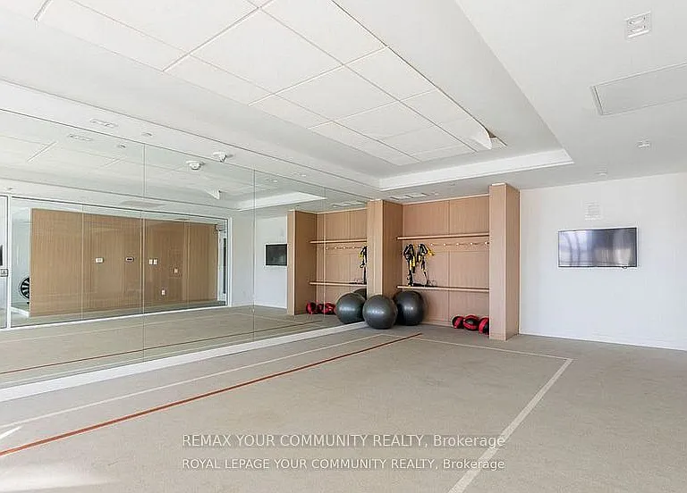 1195 The Queensway St #511 — Photo 5