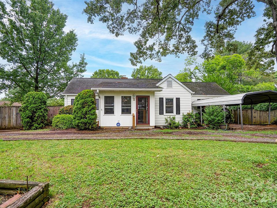 1st image of 703 Dellinger Rd