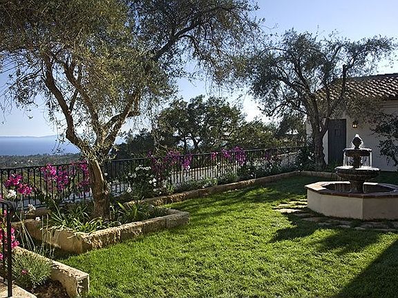 Courtyard Overlooking the View