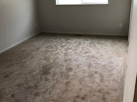 4th image of 226 Whitman Pl NE