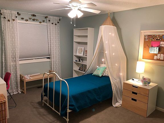 Upper level bedroom #2