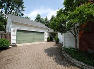 2244 Abington Rd, Upper Arlington, OH 43221