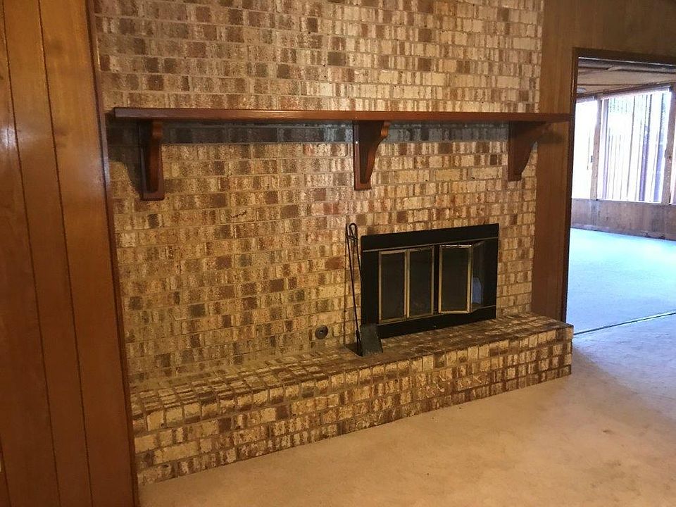 1st image of 6402 NW Irwin Ave