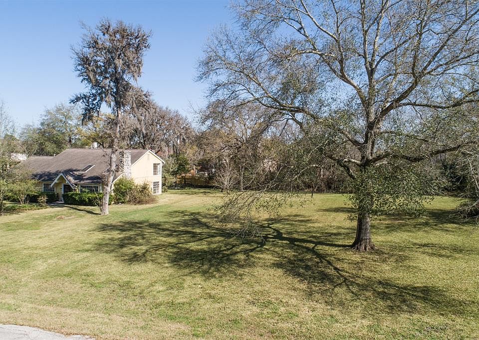 1st image of 1203 Briar Bayou Dr