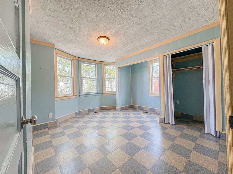 1104 Adriatic Ave — Photo 7