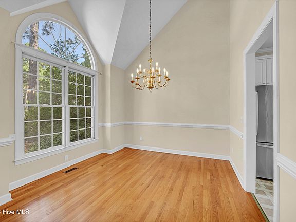 5th image of 4962 Wythe Place