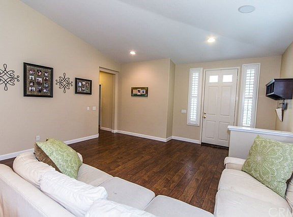 3rd image of 26587 Mahonia Way