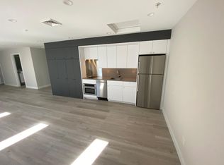 18 8th St #111, Providence, RI 02906