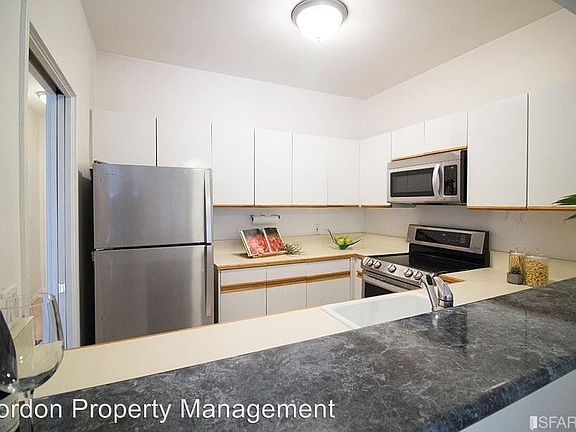 3rd image of 1500 Steiner St APT 9