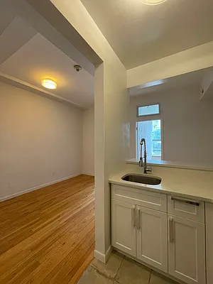 Rented by Voro NYC | media 11