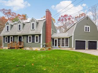 53 Asylum St, Mendon, MA 01756