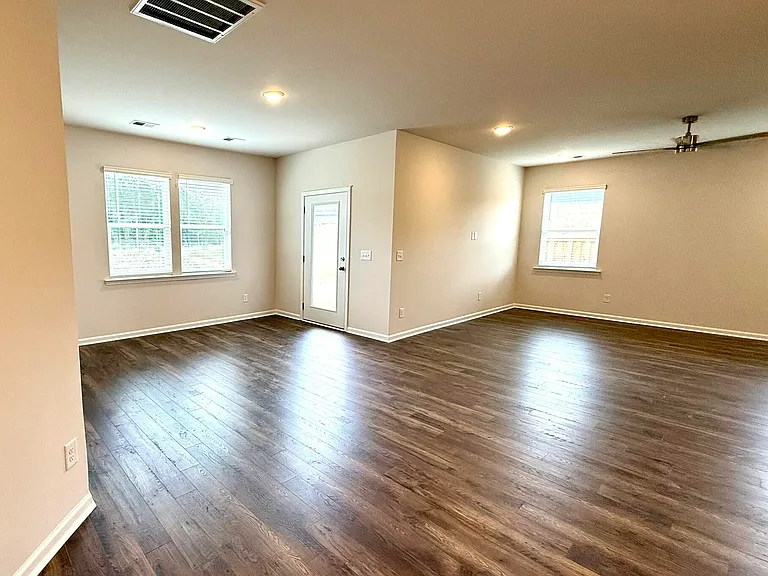 9093 Malahide Ln — Photo 11