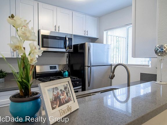 4th image of 4382 53rd St APT 10