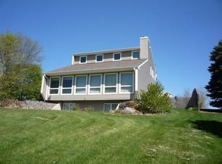 5670 Rankin Ln, Waunakee, WI 53597