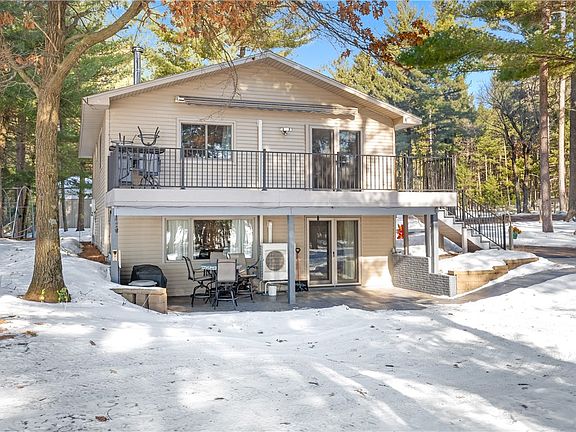 3rd image of 2975 Long Lake Road