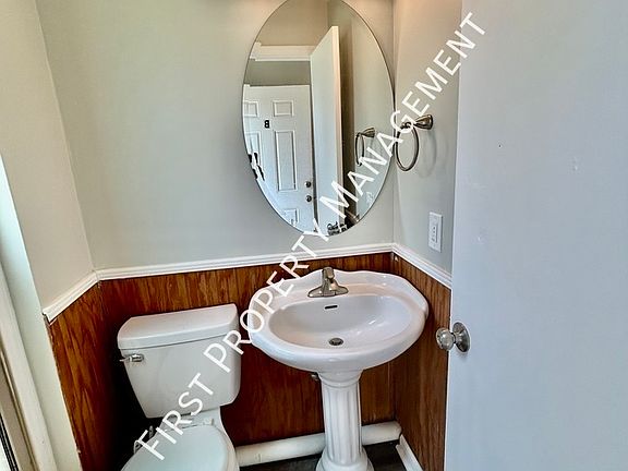 3rd image of 1425 Stratton Place Dr Unit B