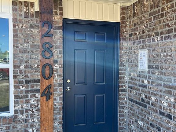 2nd image of 2804 N Lane St