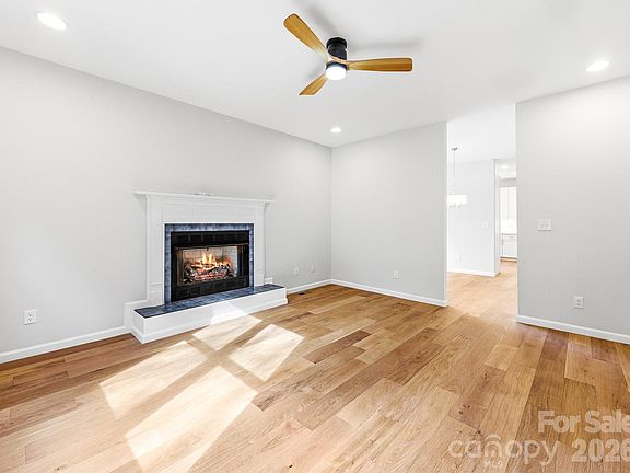 5th image of 63 Red Fox Dr