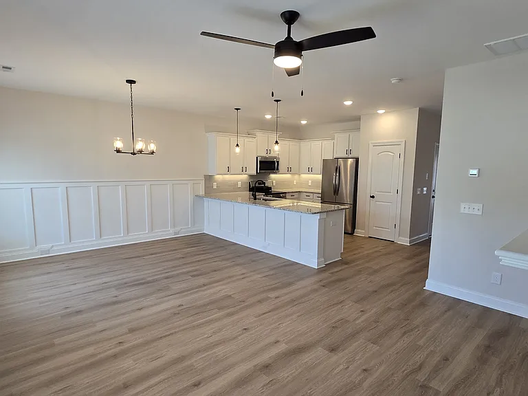 4301 Laurel Ridge Dr — Photo 15