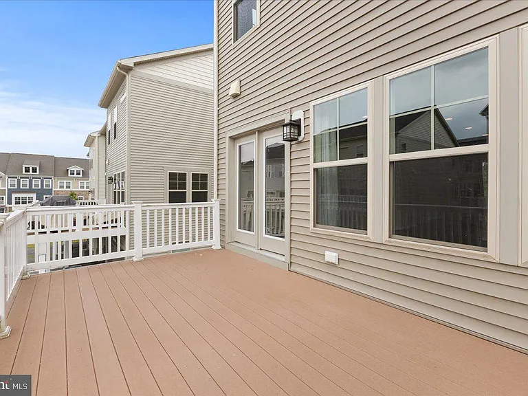 7210 Hartley Ln — Photo 17