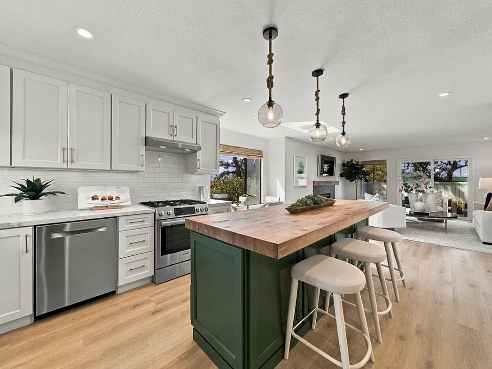 12 Bermuda Harbor Blvd