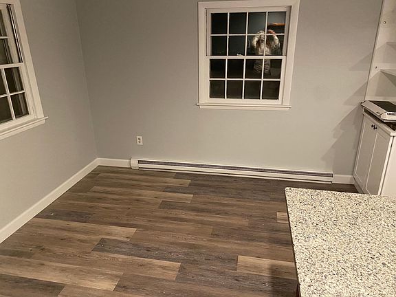 4th image of 3 Sunset Ln Unit D