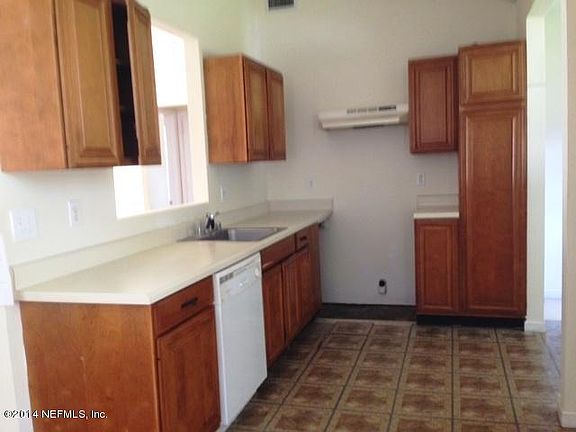 4th image of 1573 W 11th St