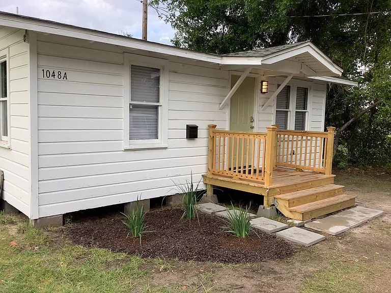 Private rear cottage