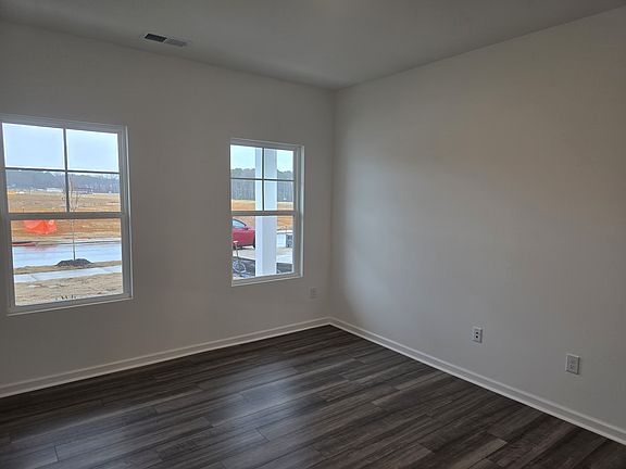 3rd image of 101 Napoleone St