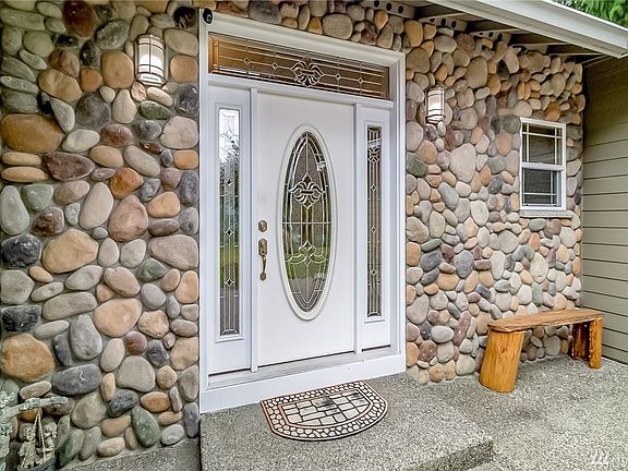 2nd image of 32128 83rd Dr NW