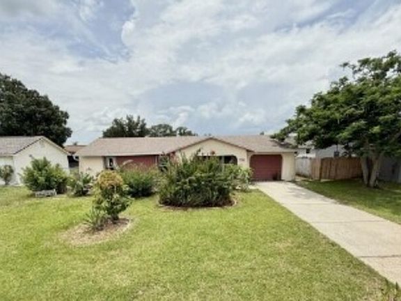 3rd image of 714 Caribou Dr