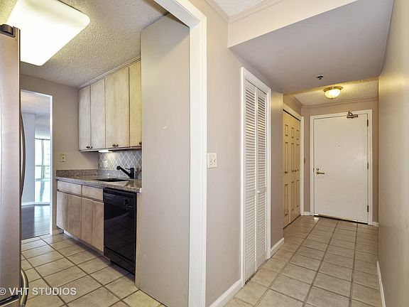 2nd image of 195 N Harbor Dr APT 1509