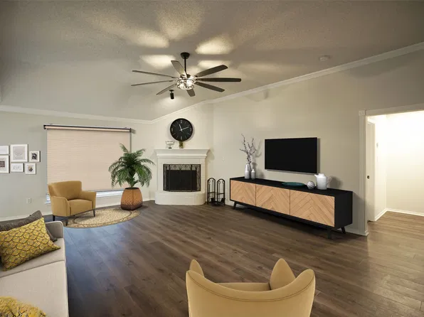7 Rochelle Ct, Mansfield, TX 76063