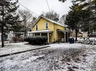 1406 Valley Dr, Syracuse, NY 13207